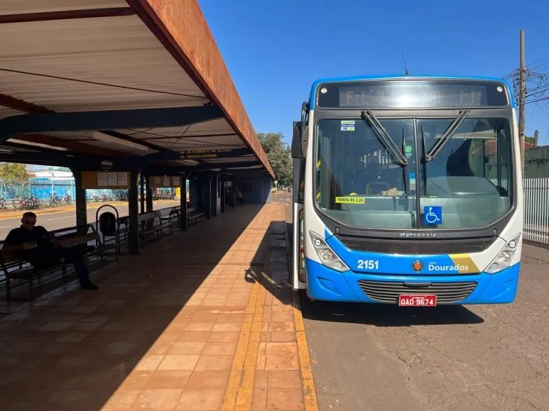 Prefeitura disponibiliza ônibus gratuito para show com entrada livre de Jads e Jadson