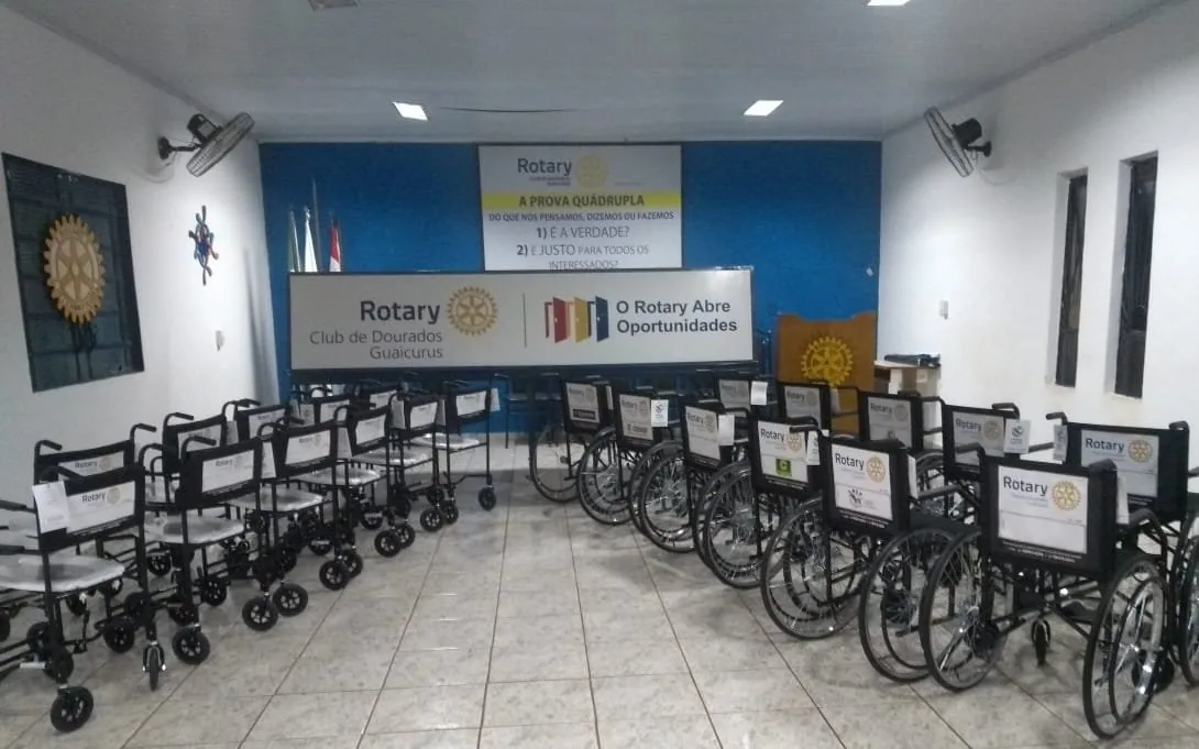 Rotary Guaicurus realiza campanha pelo banco de cadeiras de rodas durante a 56ª Expoagro